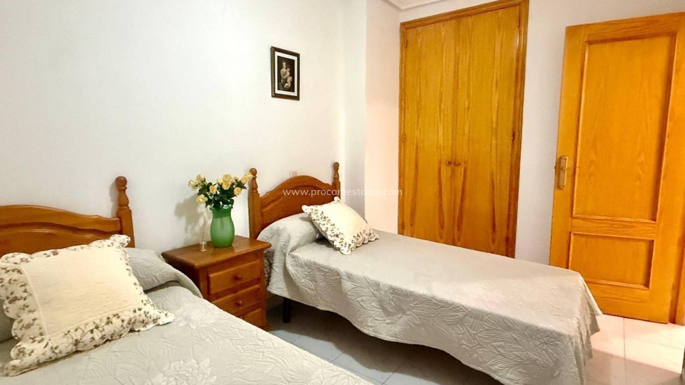 Resale - Apartment - Torrevieja - Los Europeos