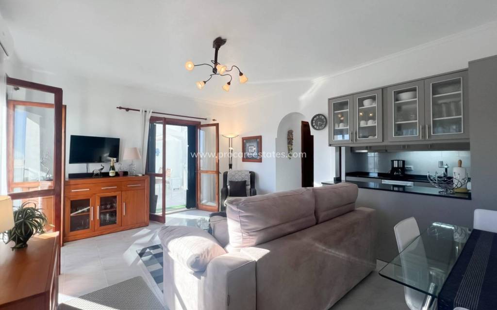 Resale - Apartment - Torrevieja - Miramar - Torre del Moro