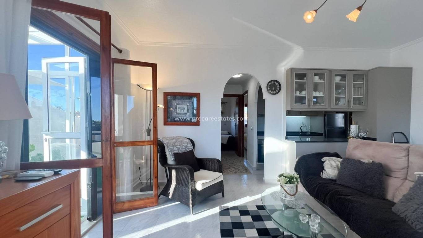 Resale - Apartment - Torrevieja - Miramar - Torre del Moro