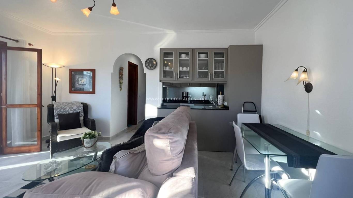 Resale - Apartment - Torrevieja - Miramar - Torre del Moro