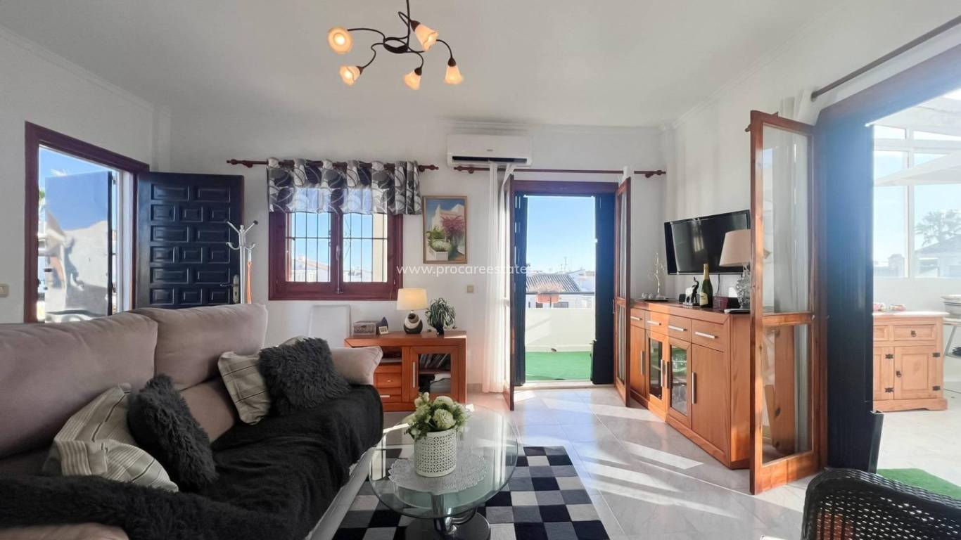 Resale - Apartment - Torrevieja - Miramar - Torre del Moro