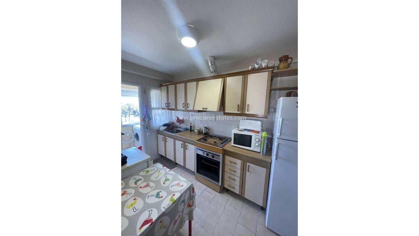 Resale - Apartment - Torrevieja - Miramar - Torre del Moro