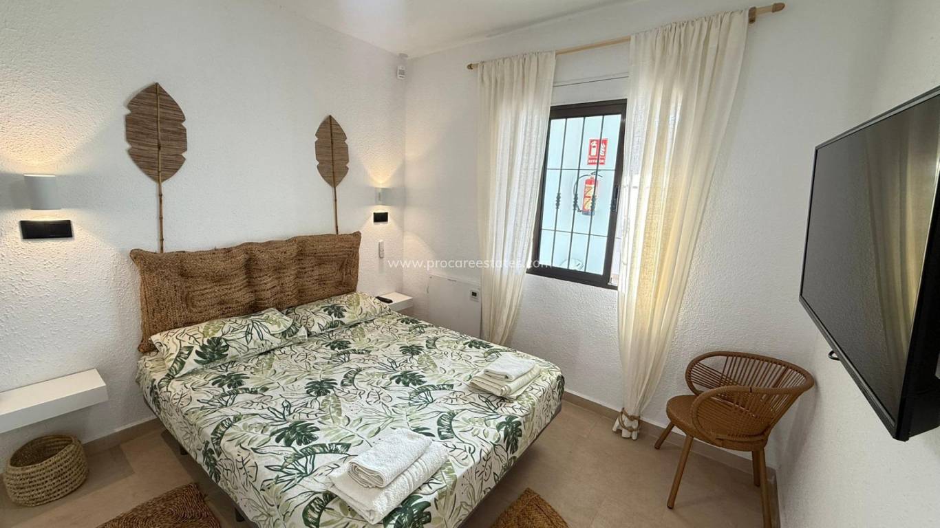 Resale - Apartment - Torrevieja - Miramar - Torre del Moro