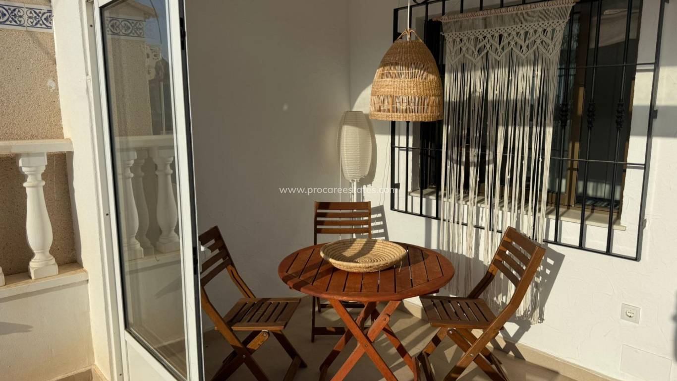 Resale - Apartment - Torrevieja - Miramar - Torre del Moro