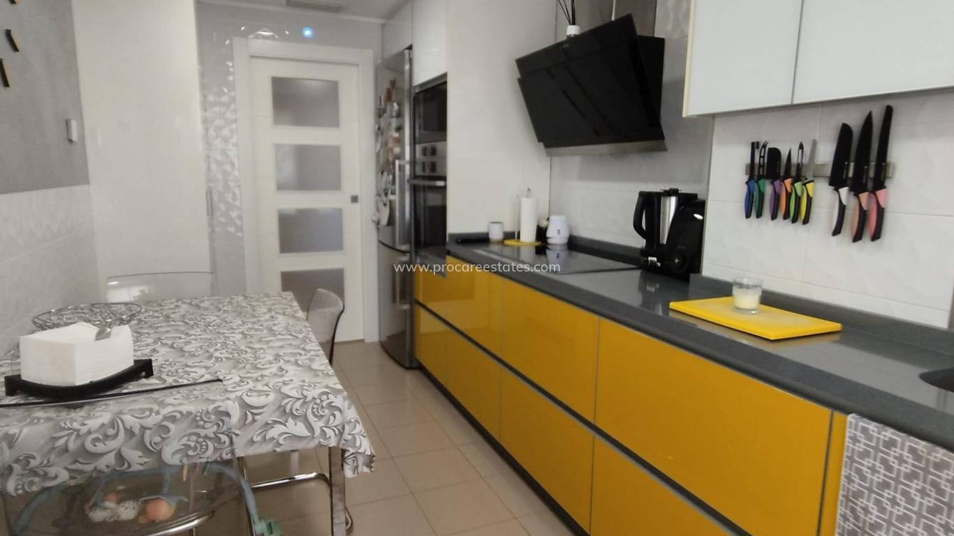 Resale - Apartment - Torrevieja - Nueva Torrevieja