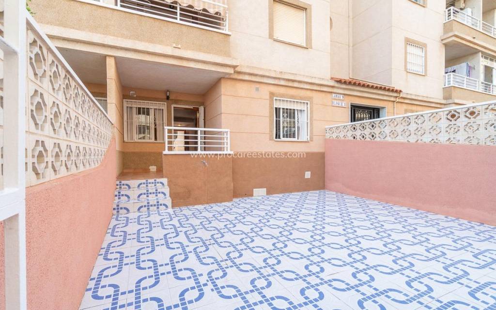 Resale - Apartment - Torrevieja - Nueva Torrevieja