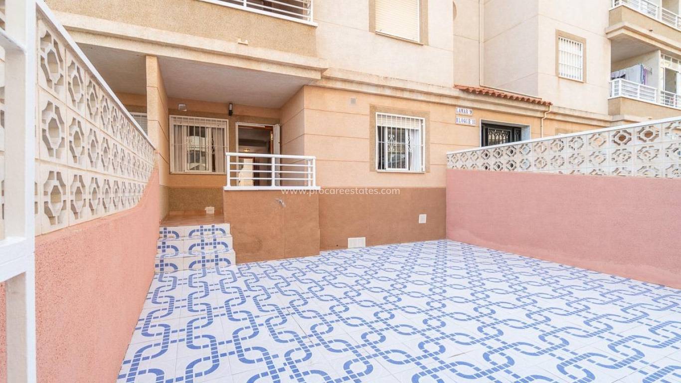 Resale - Apartment - Torrevieja - Nueva Torrevieja