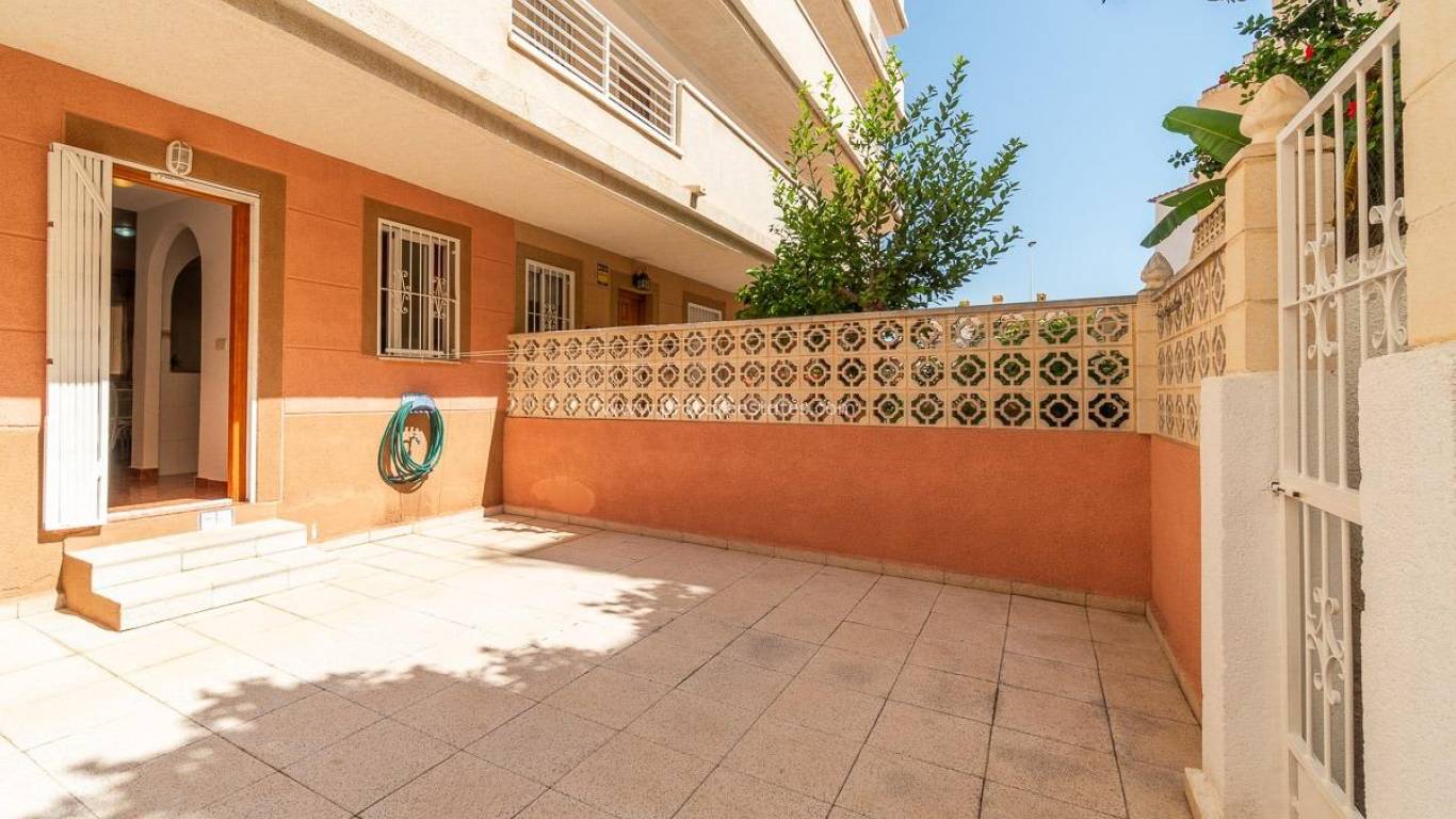 Resale - Apartment - Torrevieja - Nueva Torrevieja