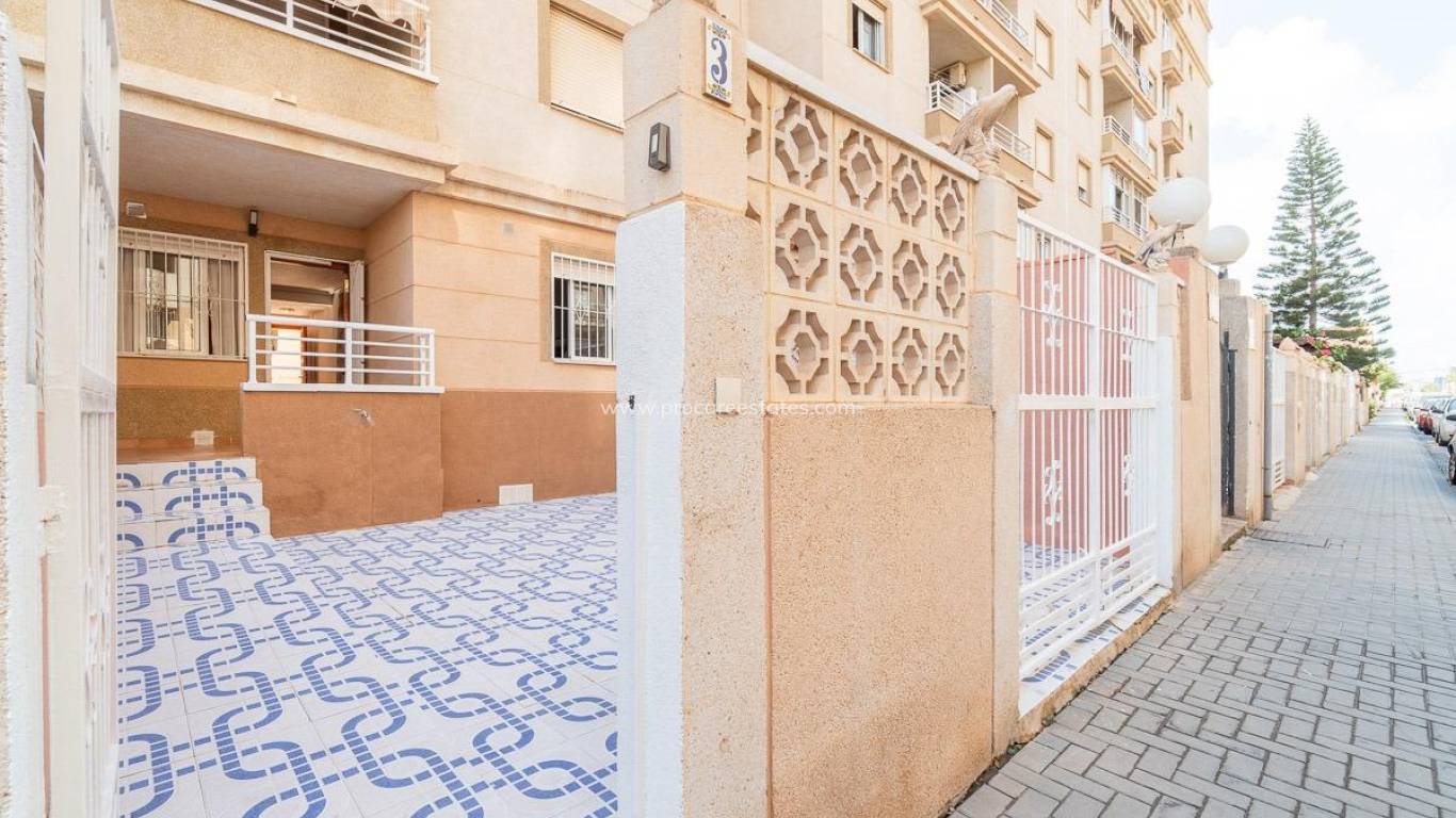 Resale - Apartment - Torrevieja - Nueva Torrevieja