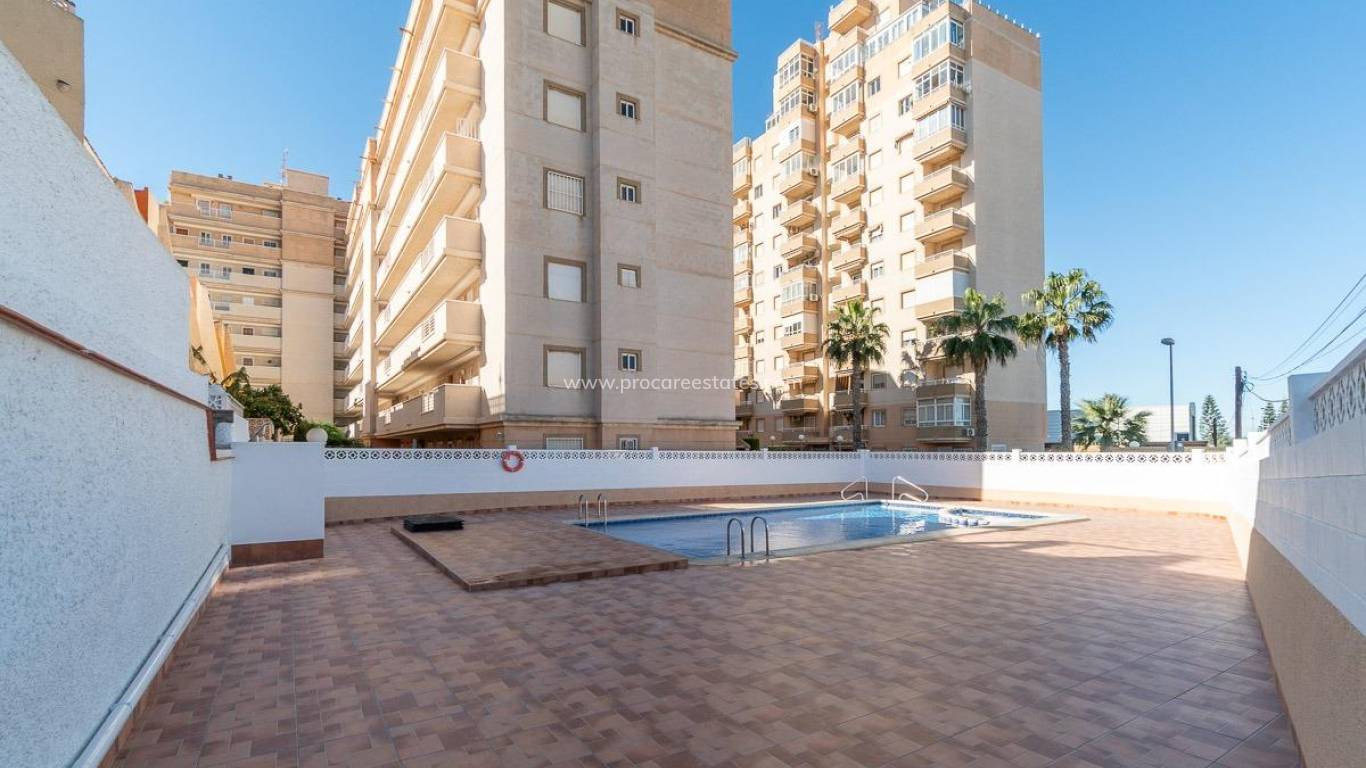 Resale - Apartment - Torrevieja - Nueva Torrevieja