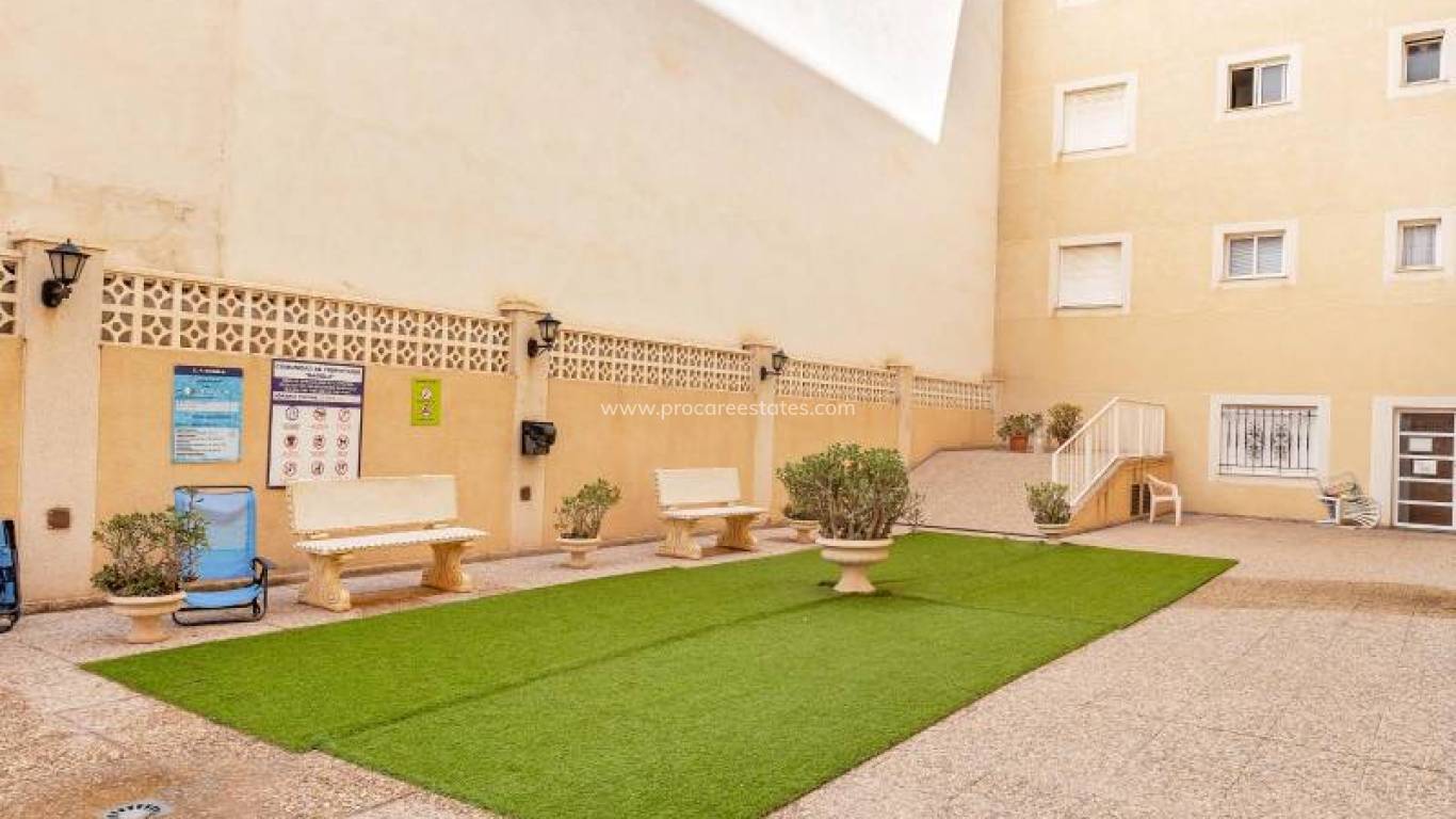 Resale - Apartment - Torrevieja - Nueva Torrevieja