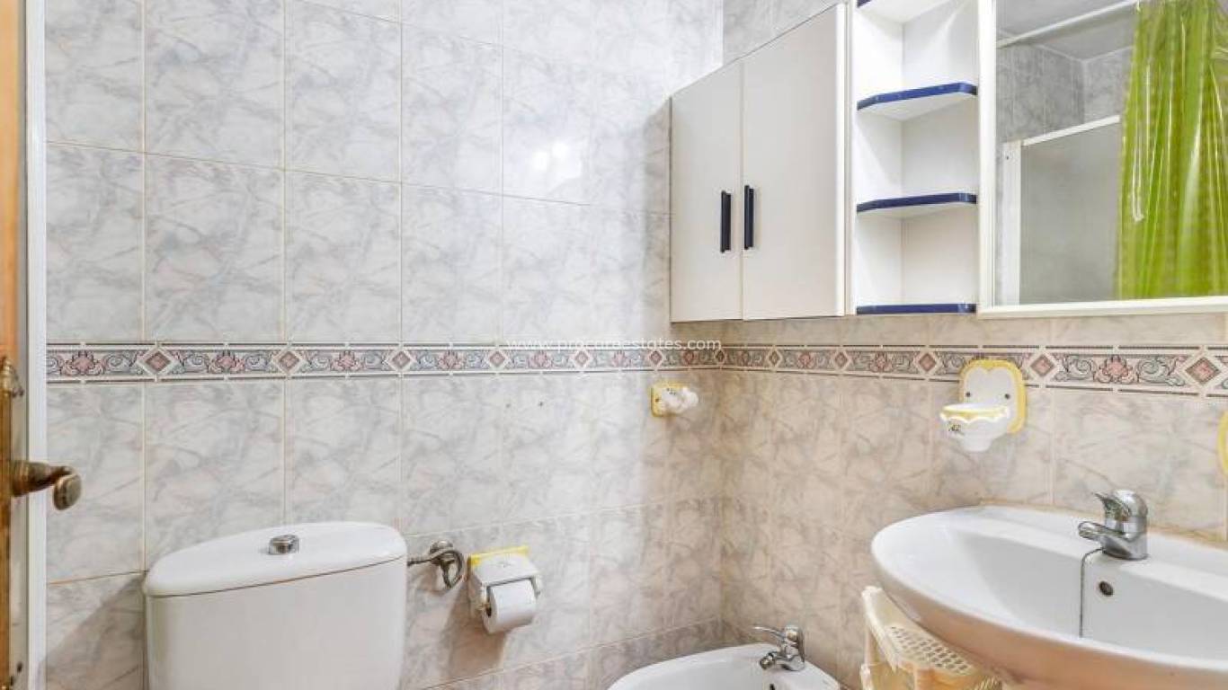 Resale - Apartment - Torrevieja - Nueva Torrevieja