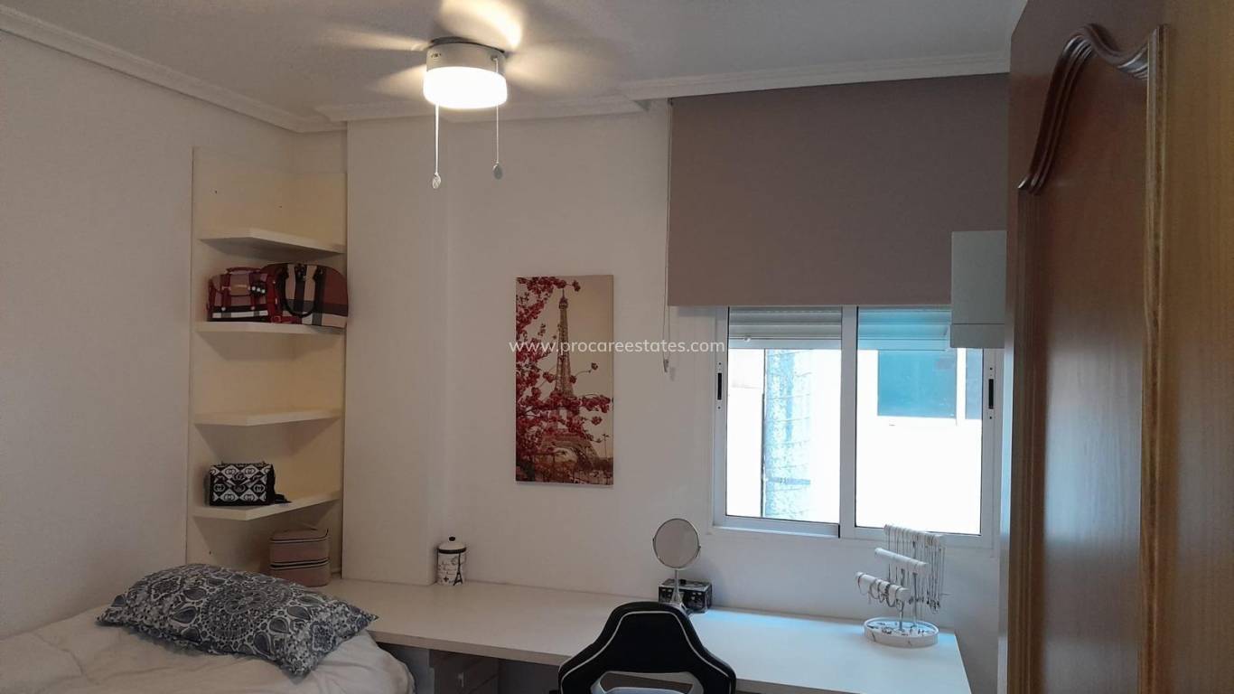 Resale - Apartment - Torrevieja - Nueva Torrevieja