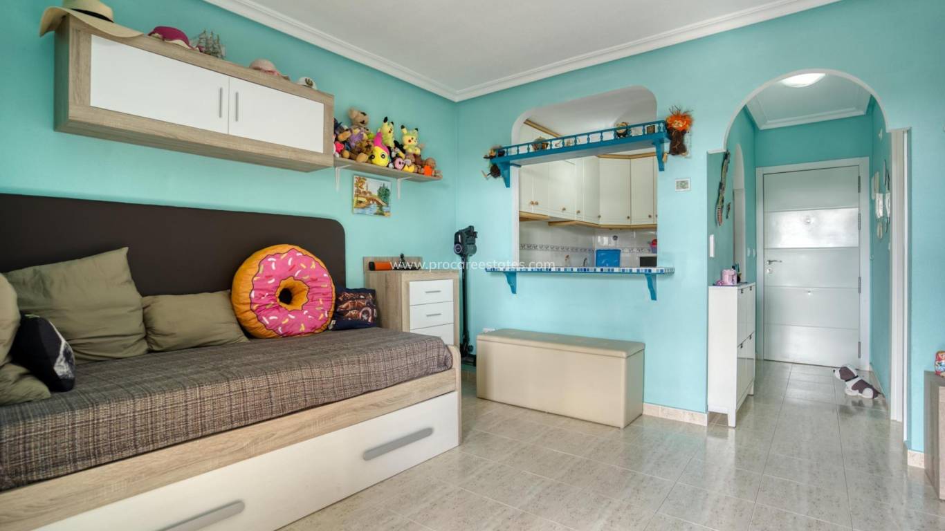 Resale - Apartment - Torrevieja - Parque Acuático - Sector 25