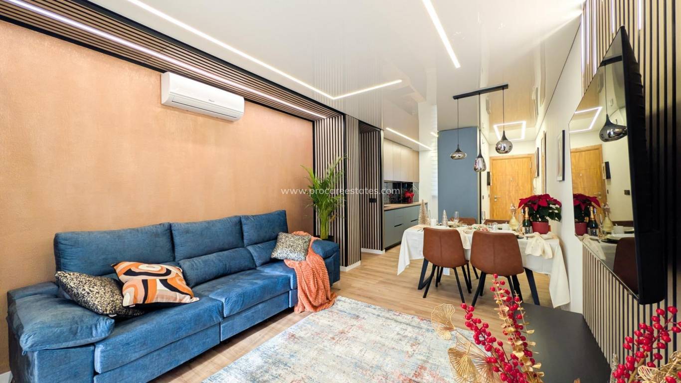 Resale - Apartment - Torrevieja - Parque de las Naciones