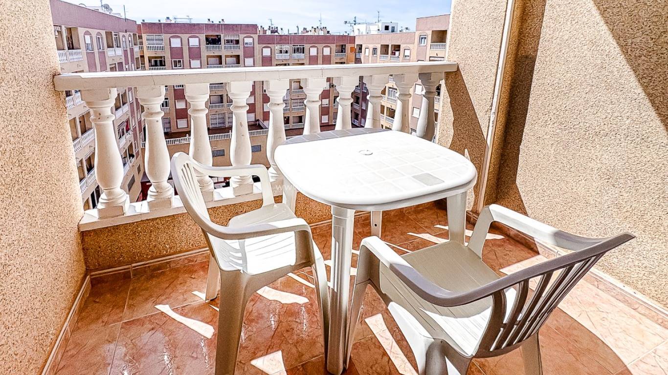 Resale - Apartment - Torrevieja - Parque de las Naciones