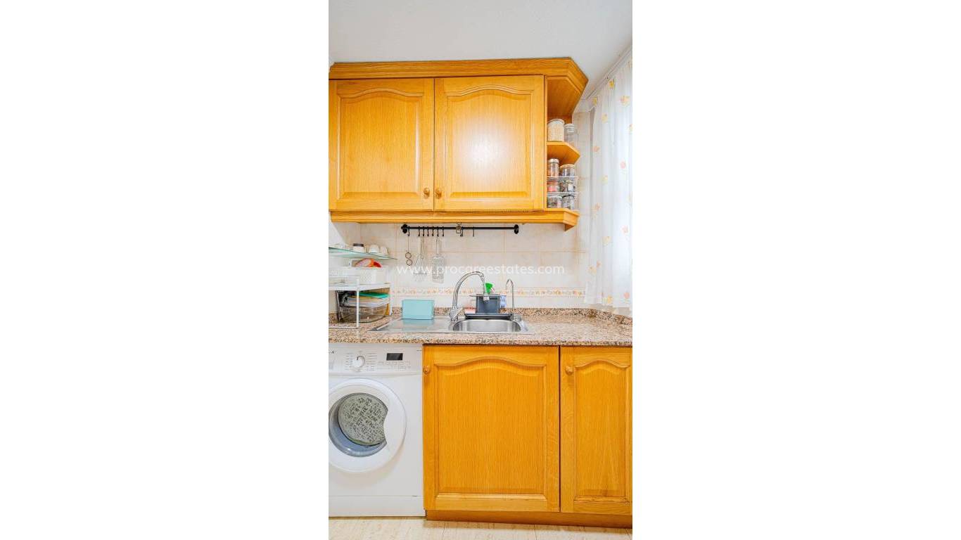 Resale - Apartment - Torrevieja - Parque de las Naciones