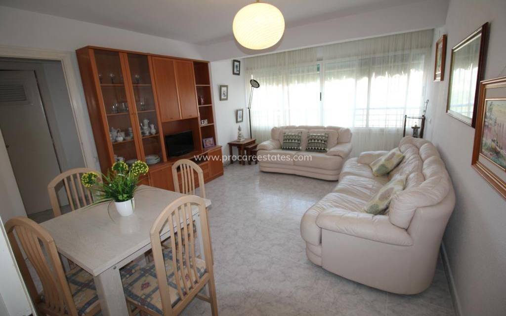 Resale - Apartment - Torrevieja - Paseo maritimo