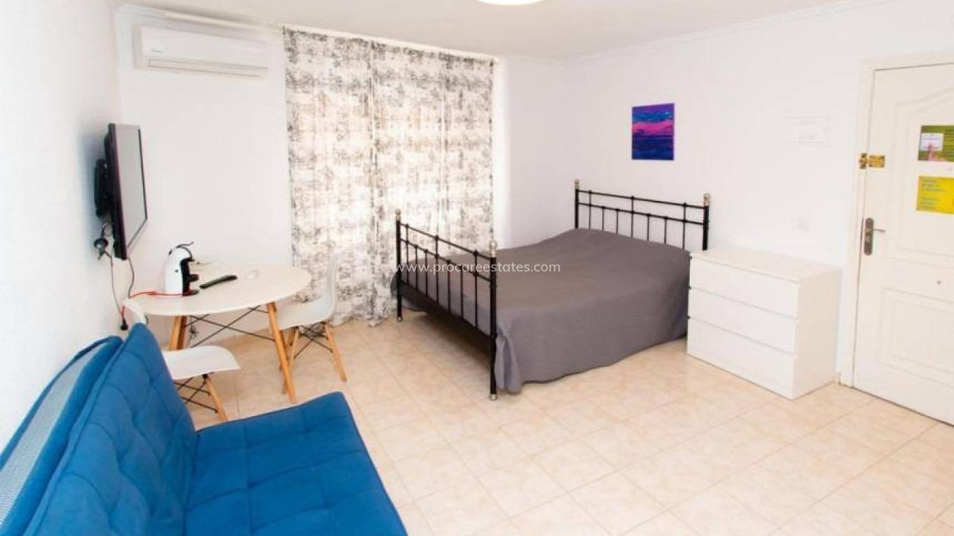 Resale - Apartment - Torrevieja - Playa Del Cura