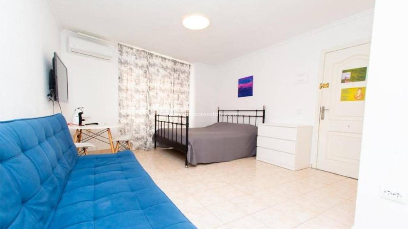 Resale - Apartment - Torrevieja - Playa Del Cura