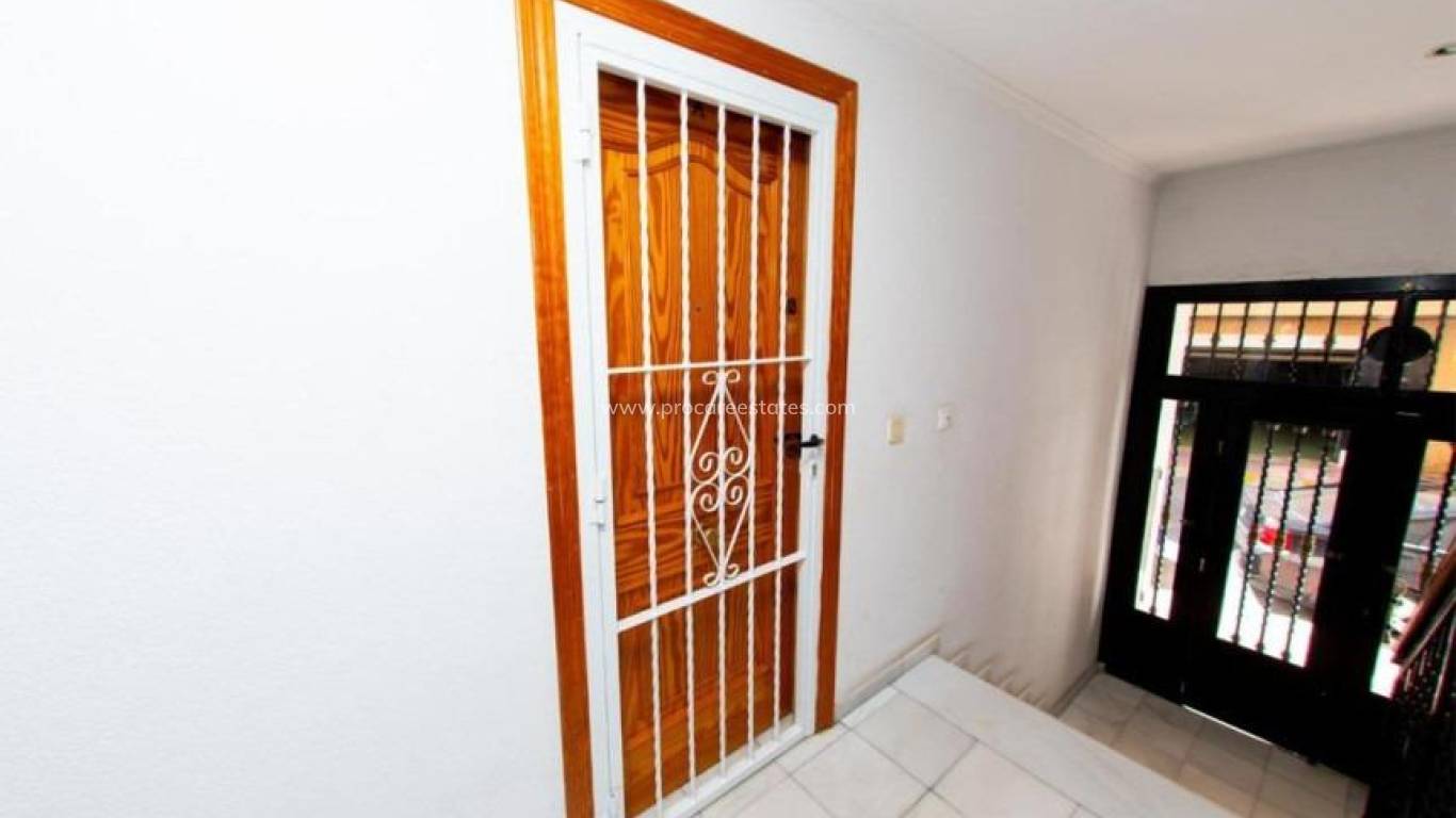 Resale - Apartment - Torrevieja - Playa Del Cura