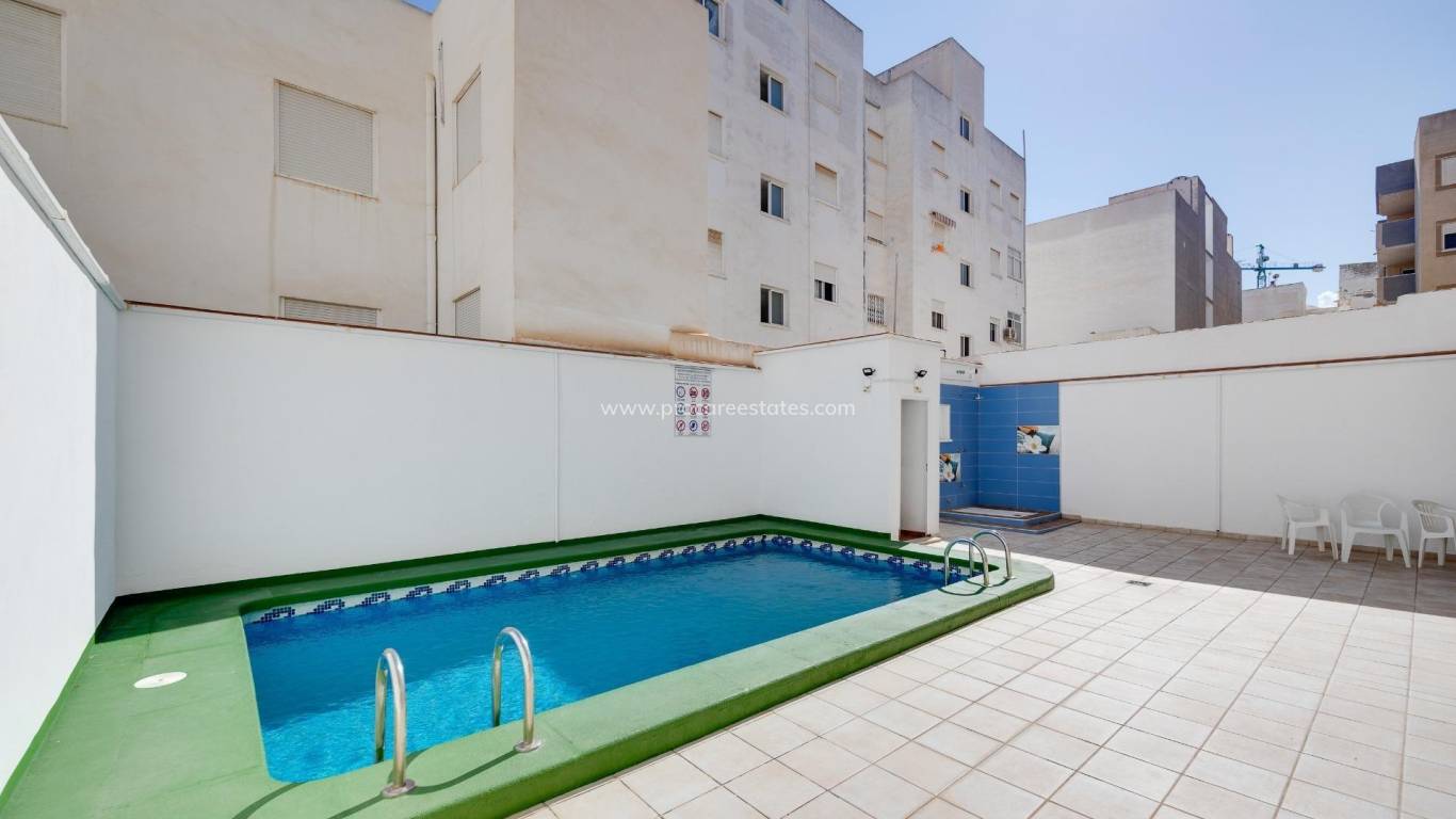 Resale - Apartment - Torrevieja - Playa Del Cura