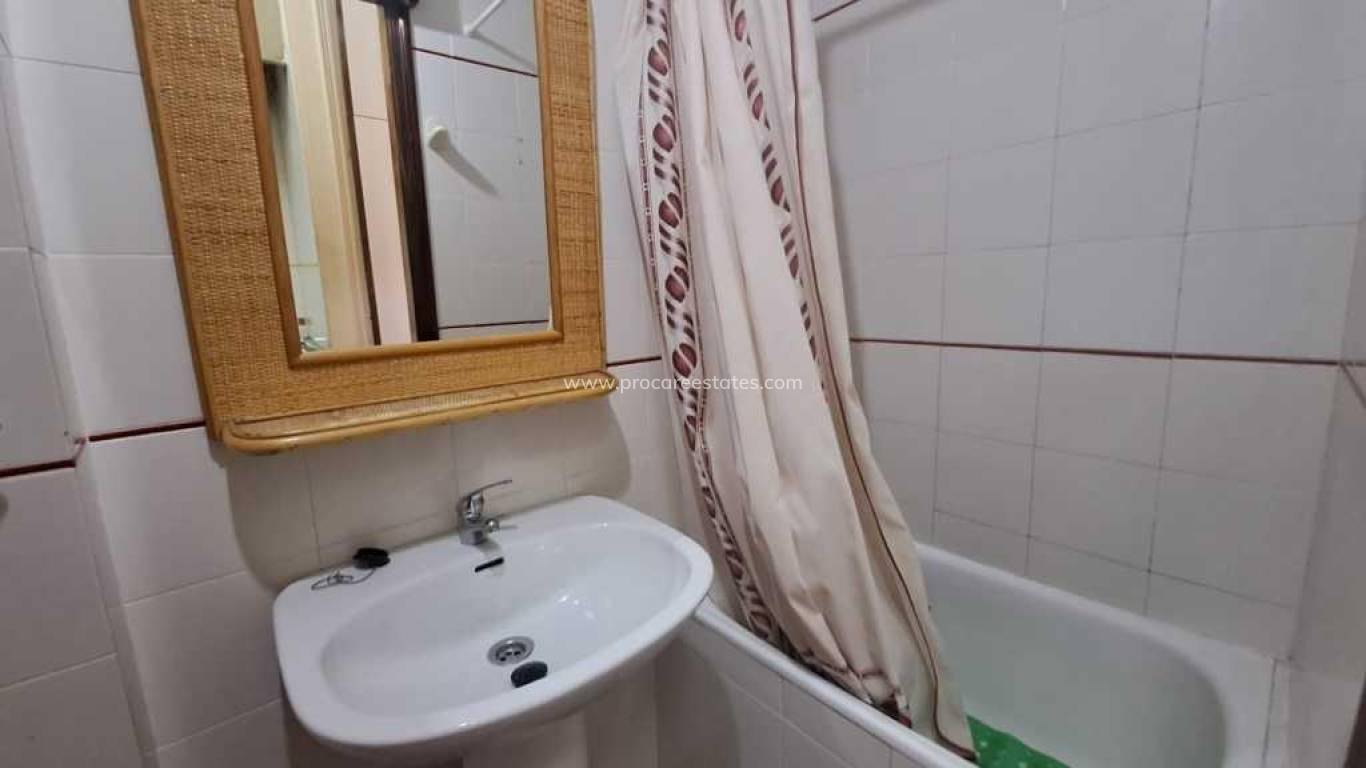 Resale - Apartment - Torrevieja - Playa Del Cura