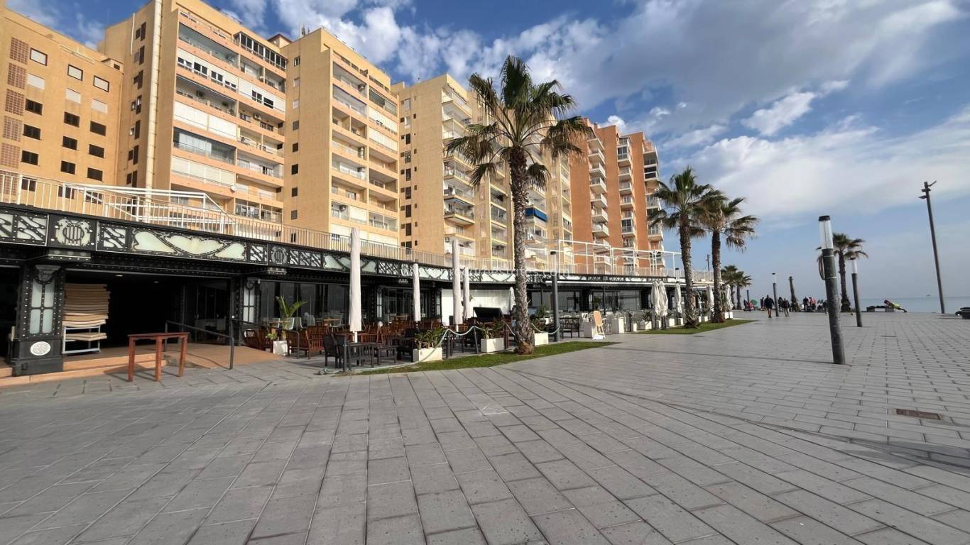 Resale - Apartment - Torrevieja - Playa Del Cura