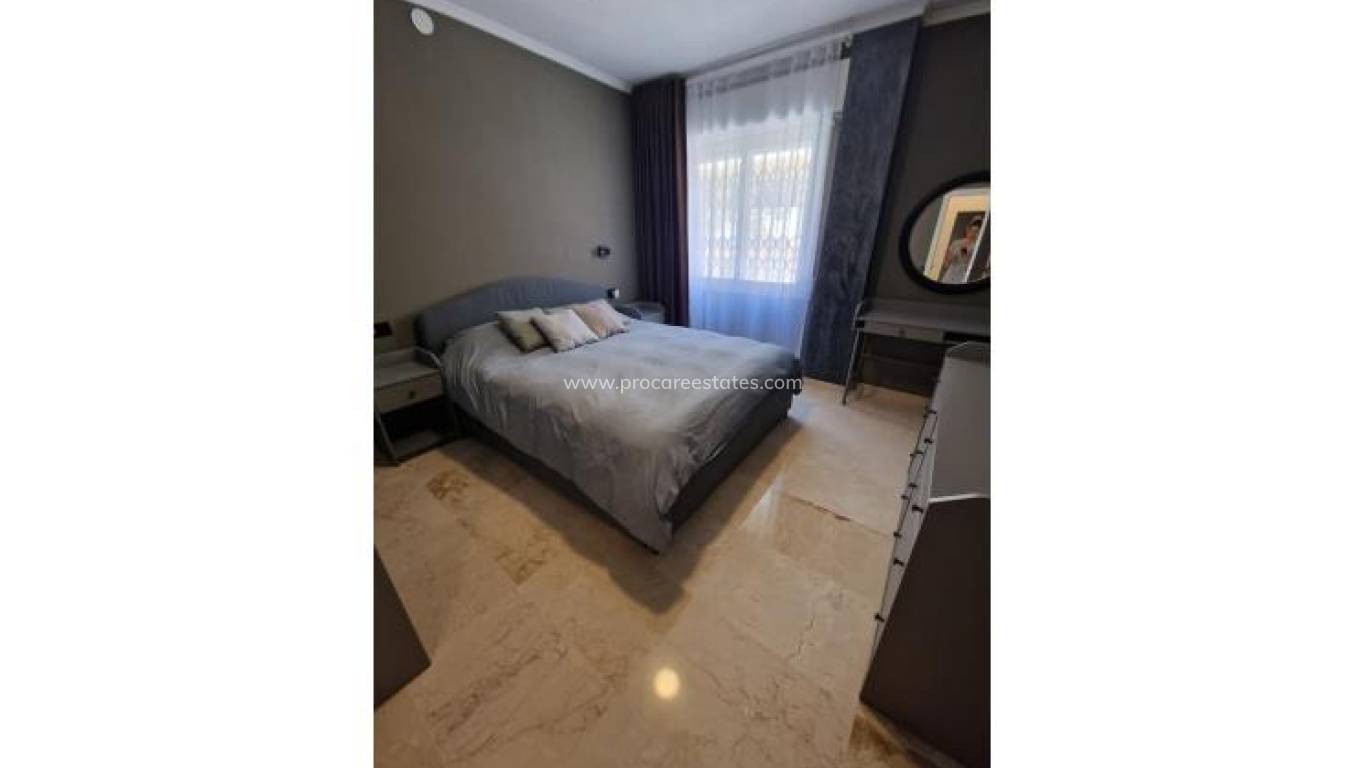 Resale - Apartment - Torrevieja - Playa Del Cura