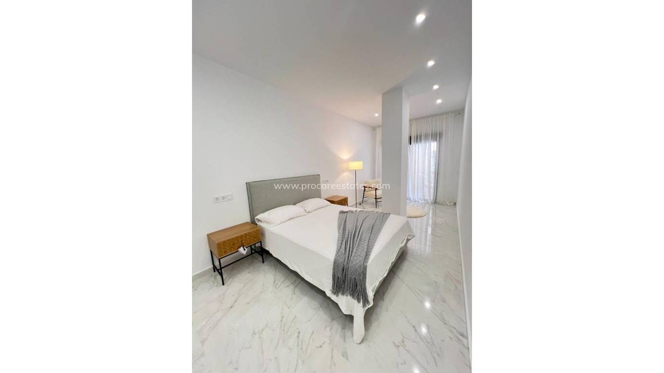 Resale - Apartment - Torrevieja - Playa Del Cura