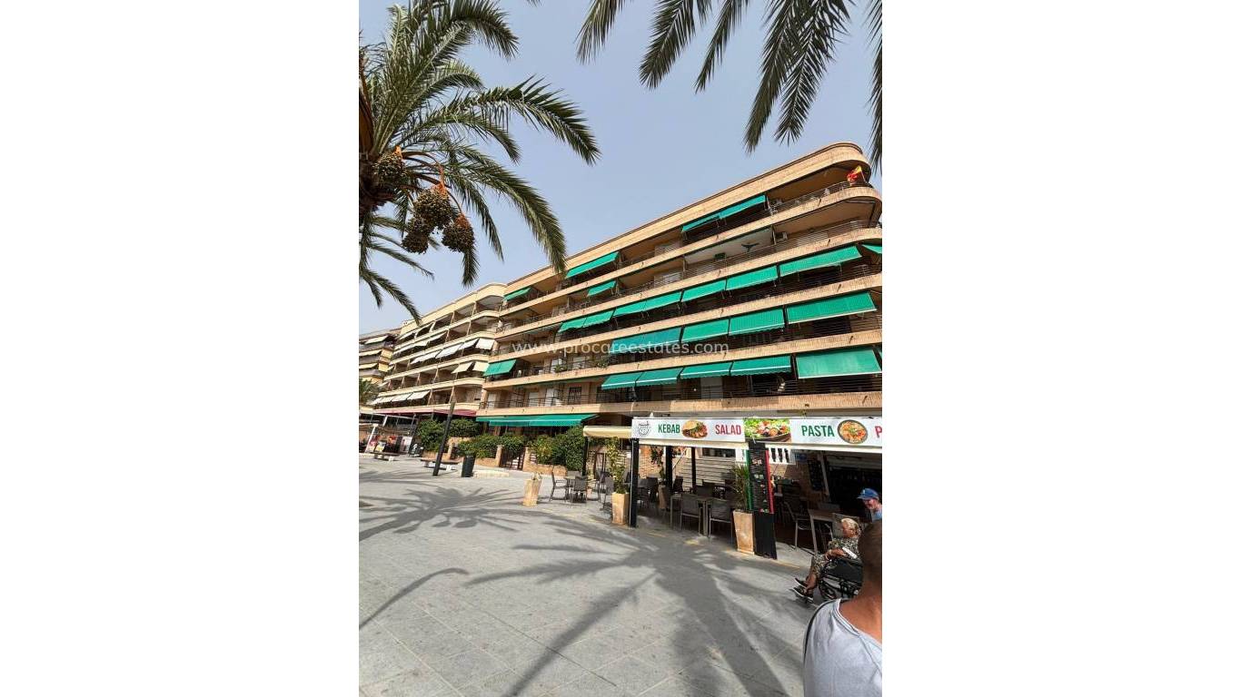 Resale - Apartment - Torrevieja - Playa Del Cura