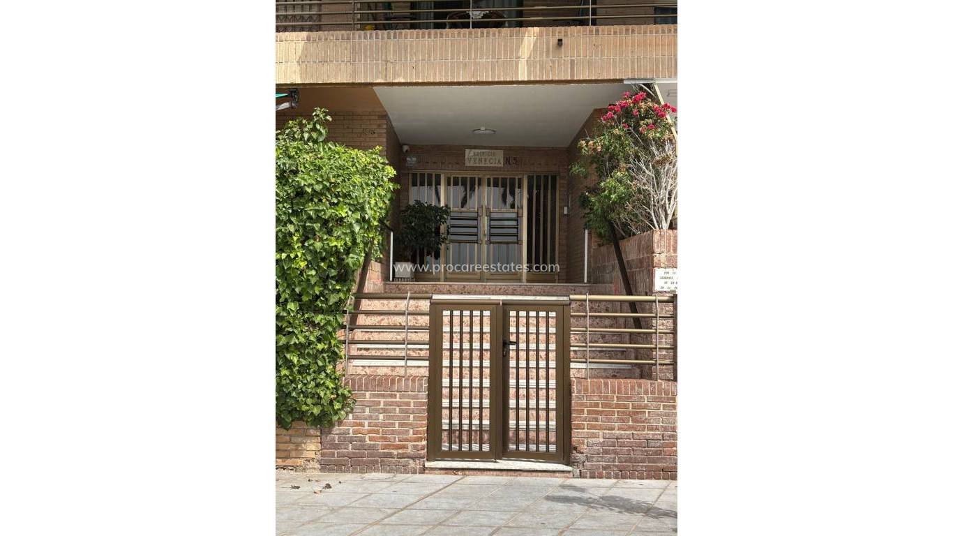 Resale - Apartment - Torrevieja - Playa Del Cura