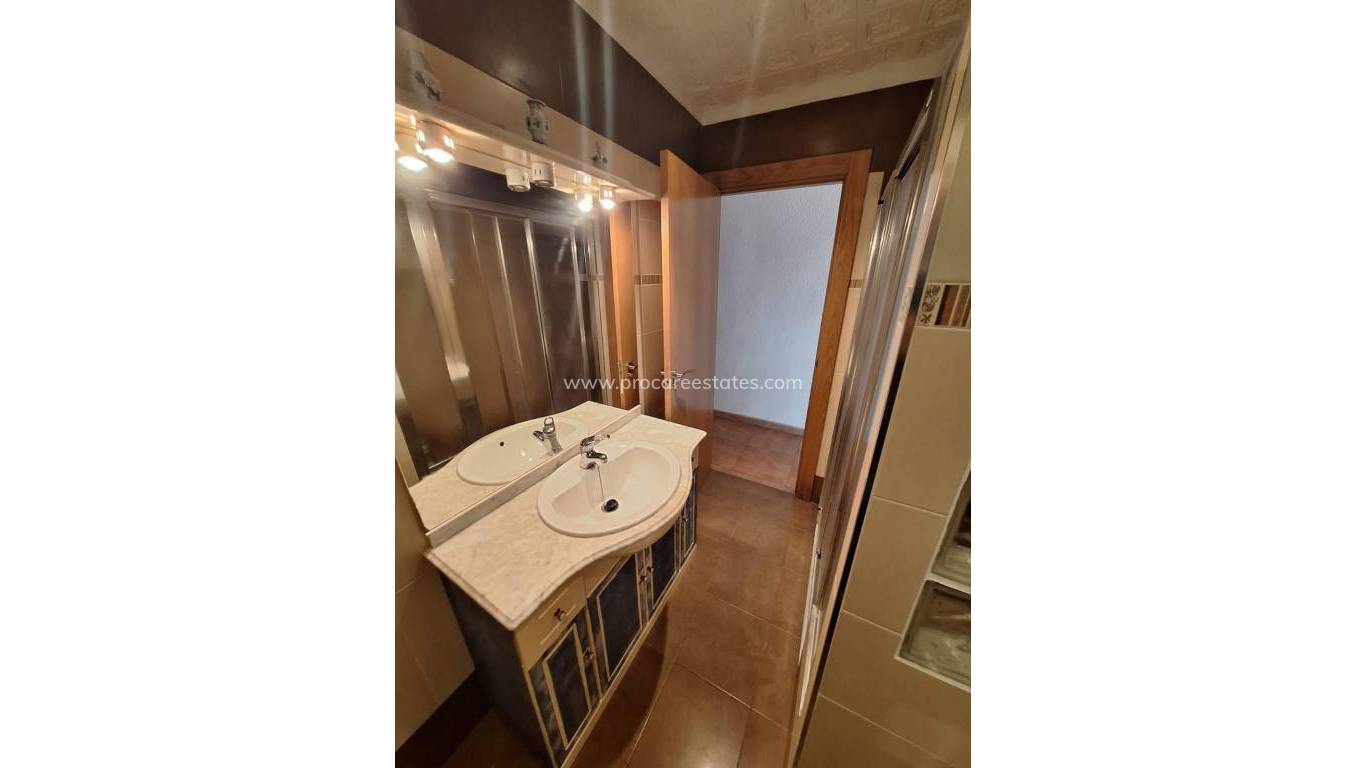 Resale - Apartment - Torrevieja - Playa Del Cura