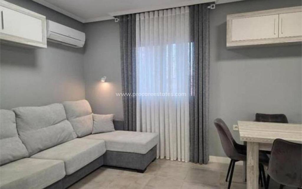 Resale - Apartment - Torrevieja - Playa Del Cura