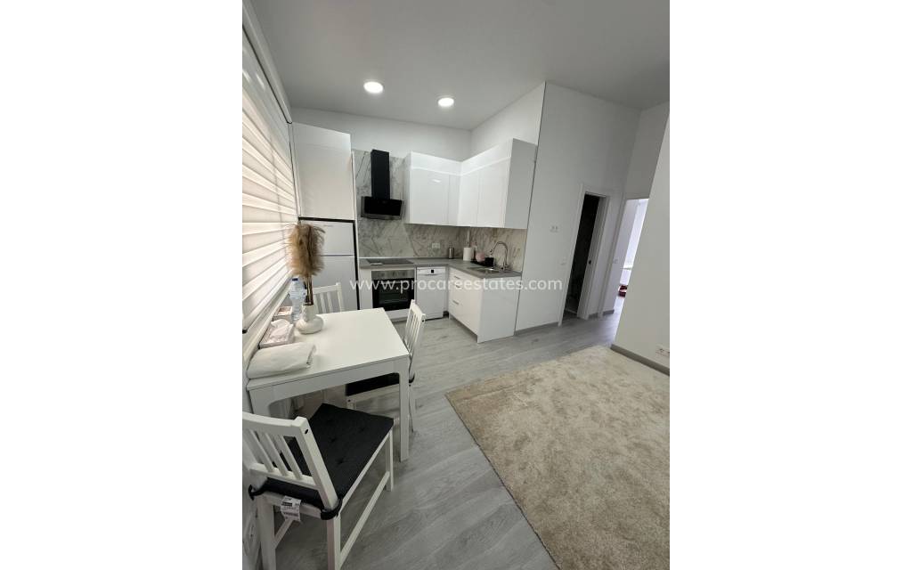 Resale - Apartment - Torrevieja - Playa Del Cura