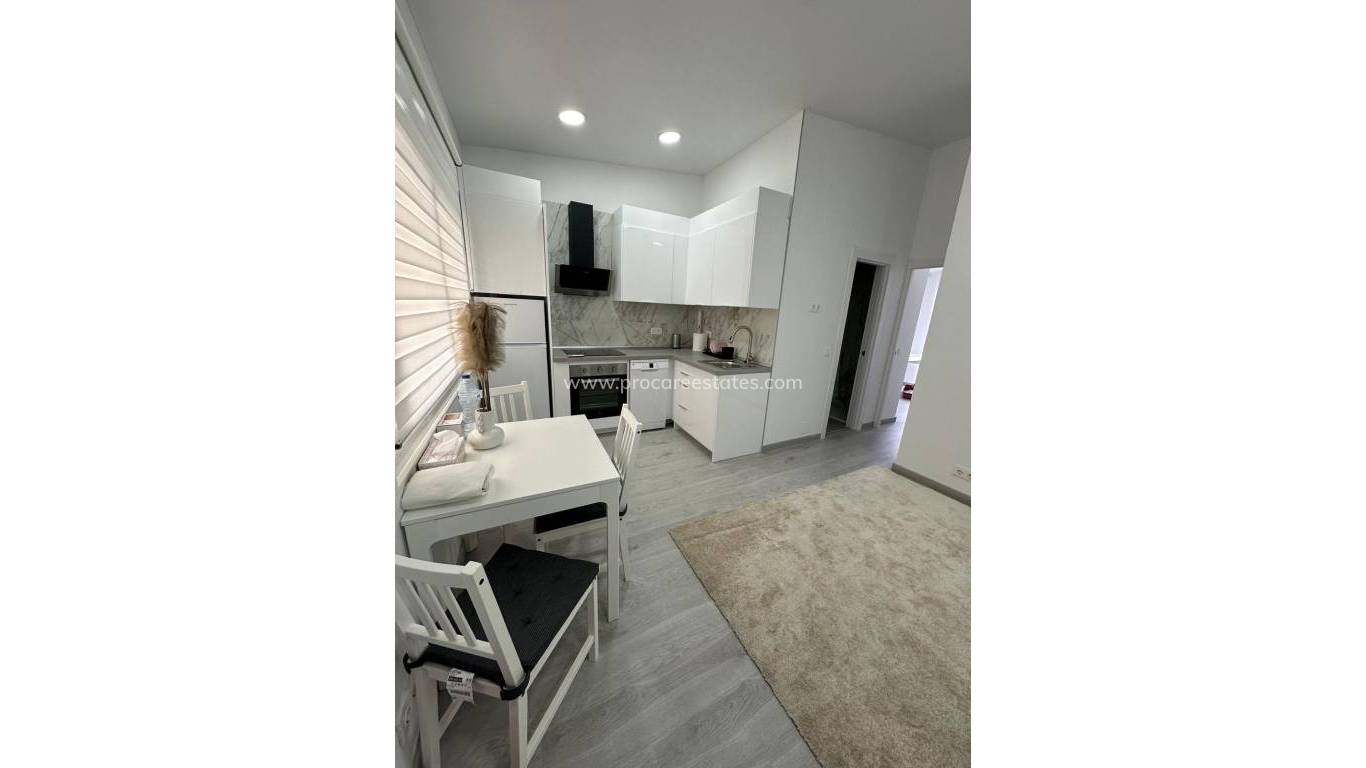 Resale - Apartment - Torrevieja - Playa Del Cura