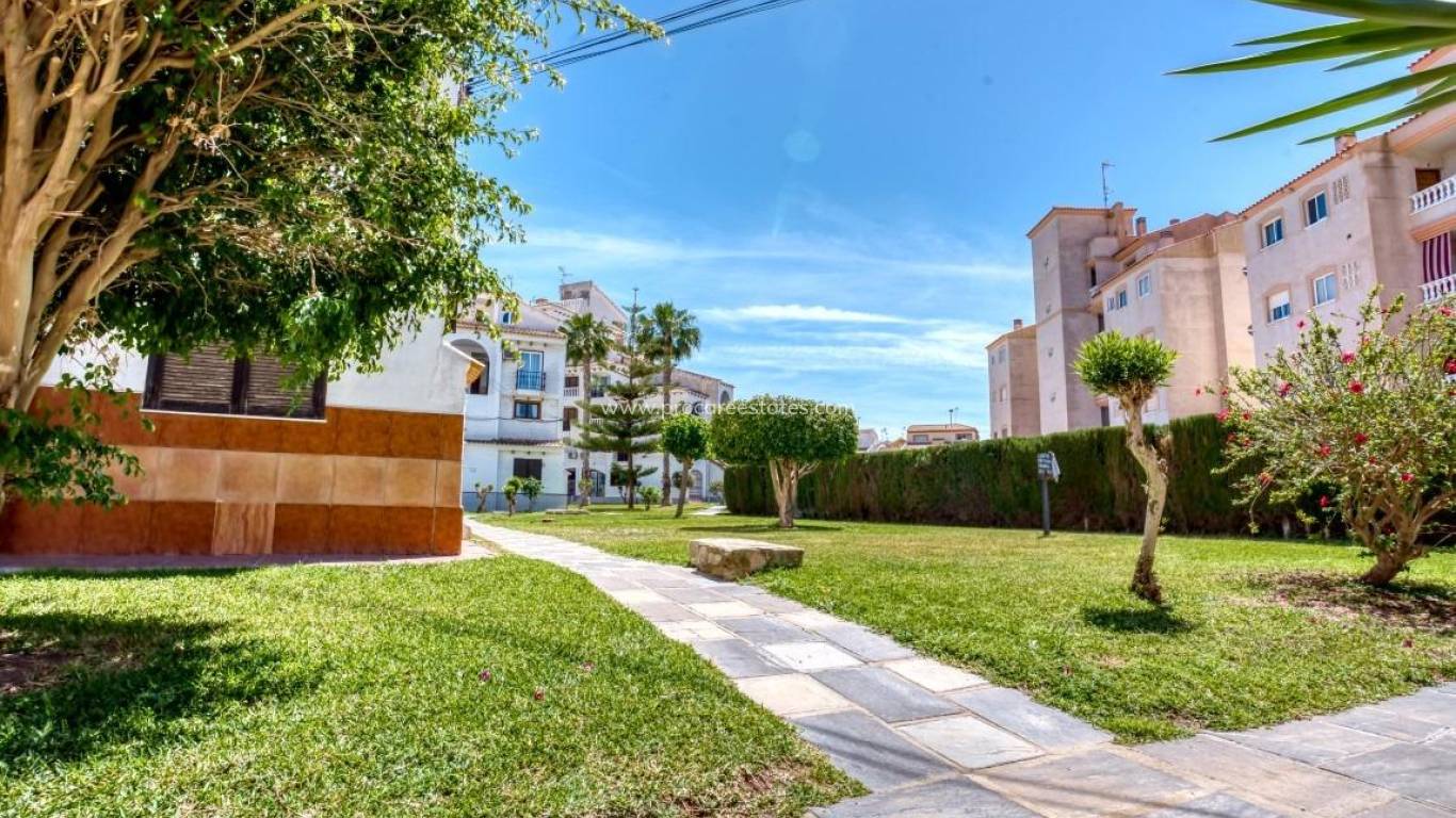 Resale - Apartment - Torrevieja - Playa Del Cura