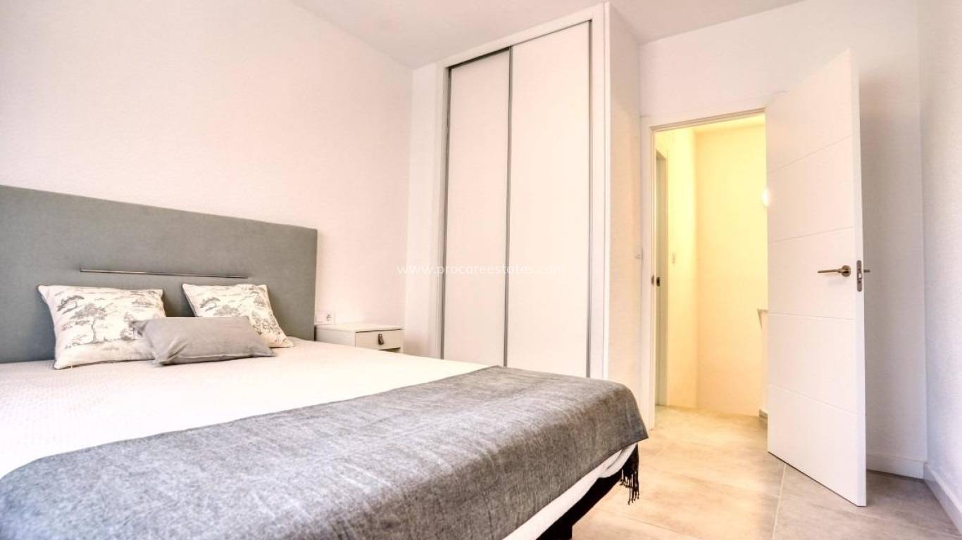 Resale - Apartment - Torrevieja - Playa Del Cura