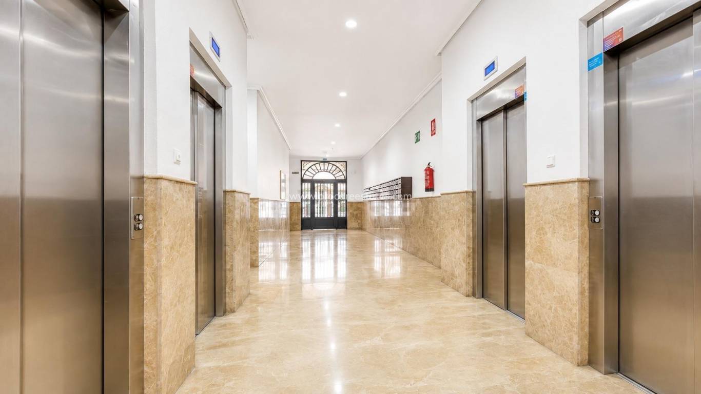 Resale - Apartment - Torrevieja - Playa Del Cura