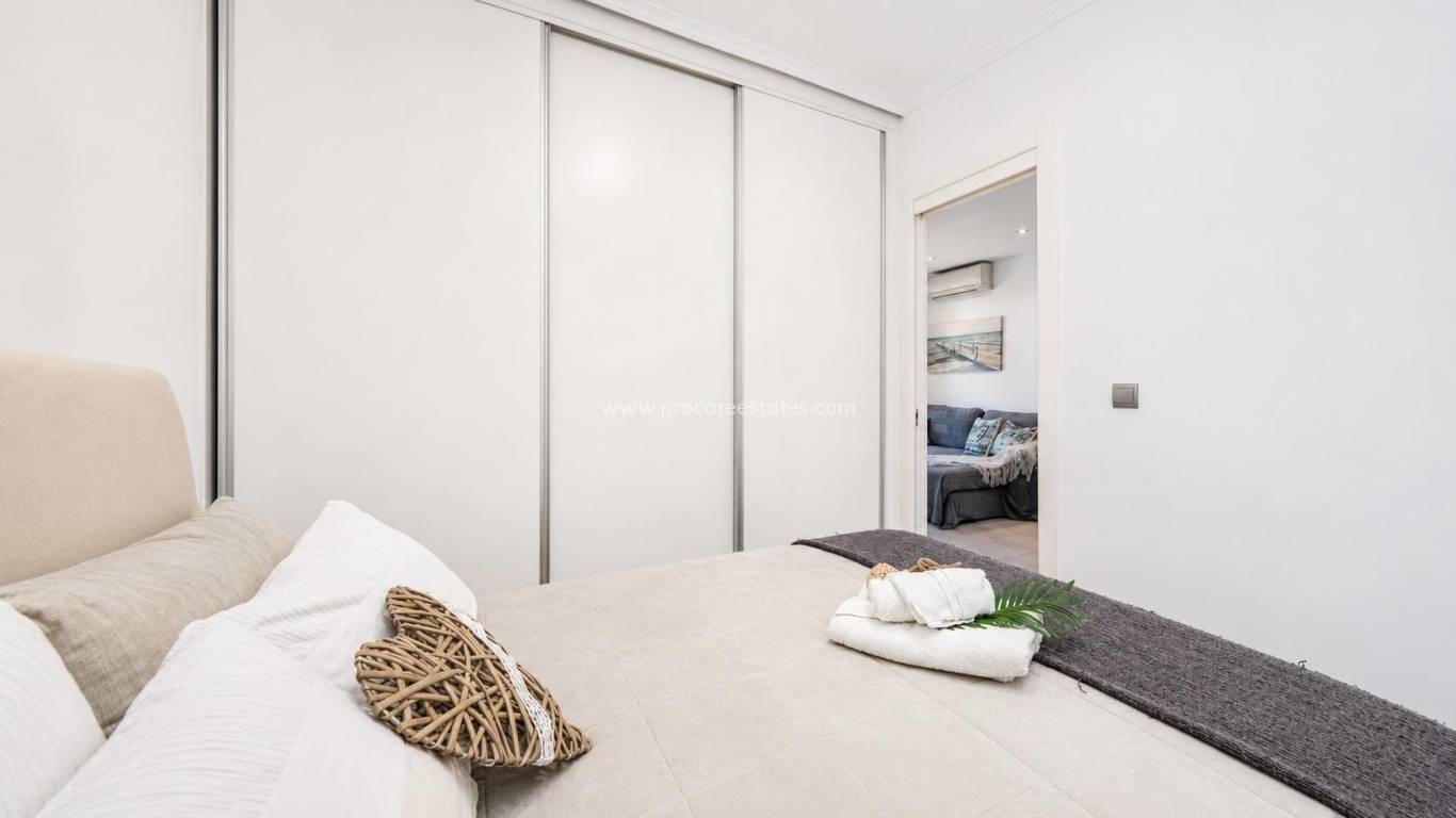 Resale - Apartment - Torrevieja - Playa Del Cura