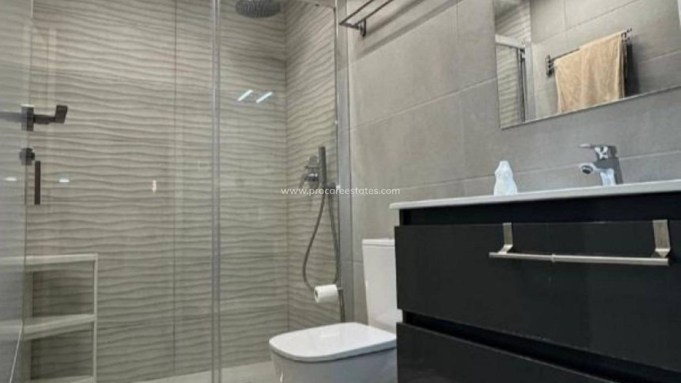 Resale - Apartment - Torrevieja - Playa Del Cura