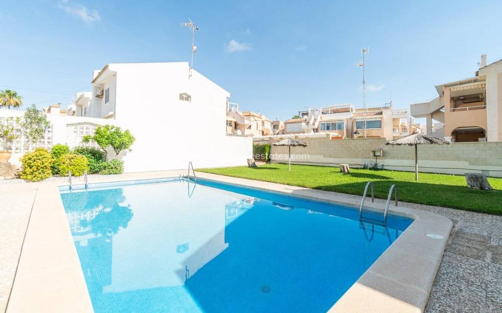 Resale - Apartment - Torrevieja - Playa Los Locos