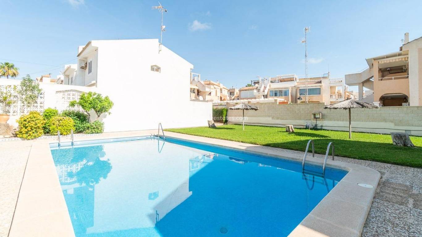 Resale - Apartment - Torrevieja - Playa Los Locos