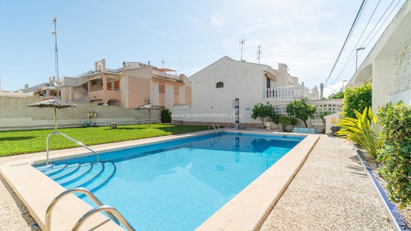 Resale - Apartment - Torrevieja - Playa Los Locos