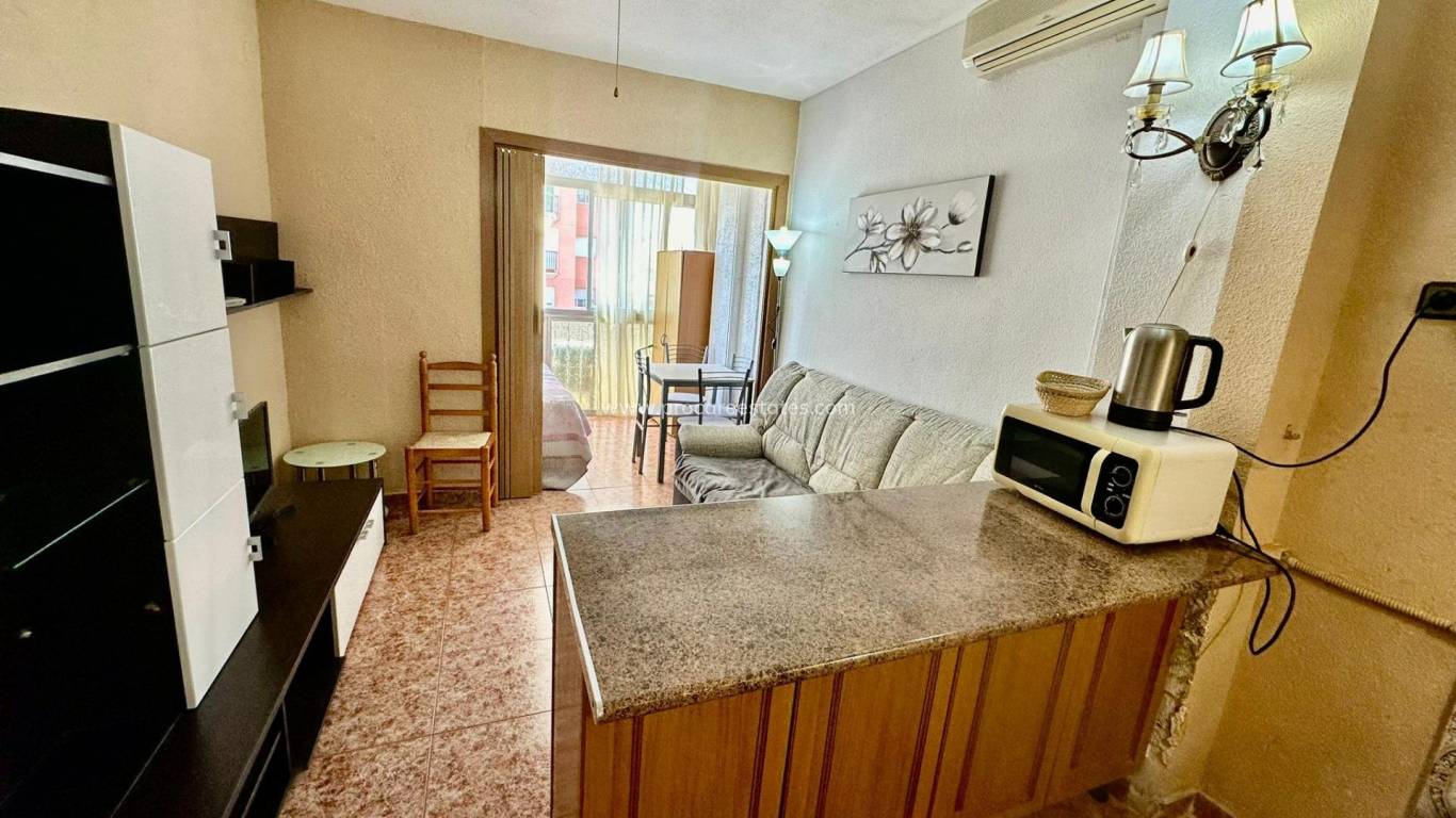 Resale - Apartment - Torrevieja - Playa Los Locos