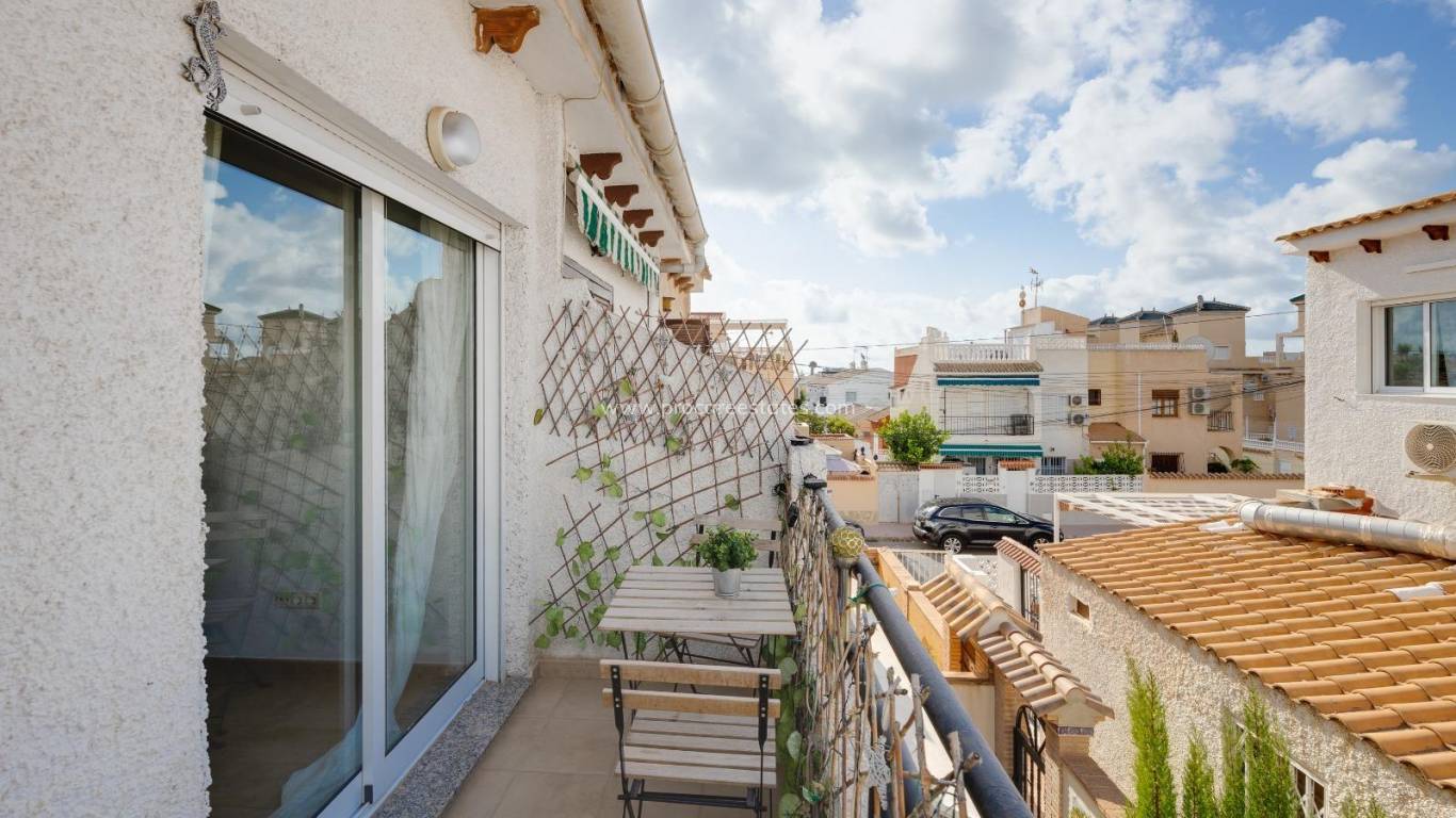 Resale - Apartment - Torrevieja - Playa Los Locos