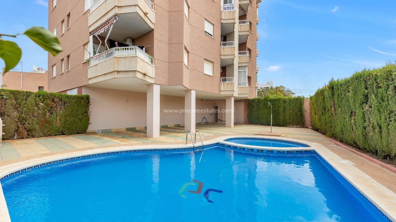 Resale - Apartment - Torrevieja - Playa Los Locos