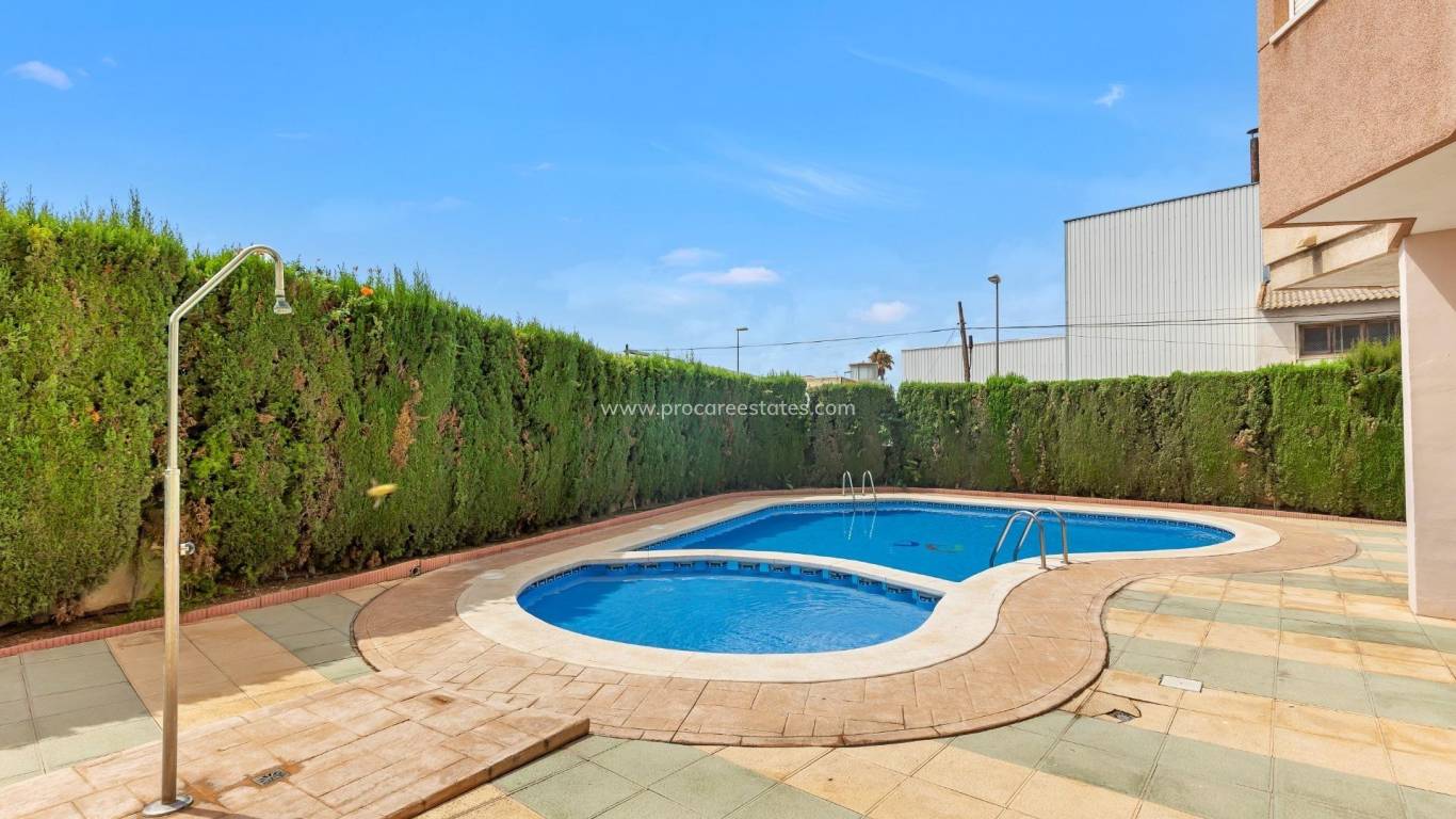 Resale - Apartment - Torrevieja - Playa Los Locos