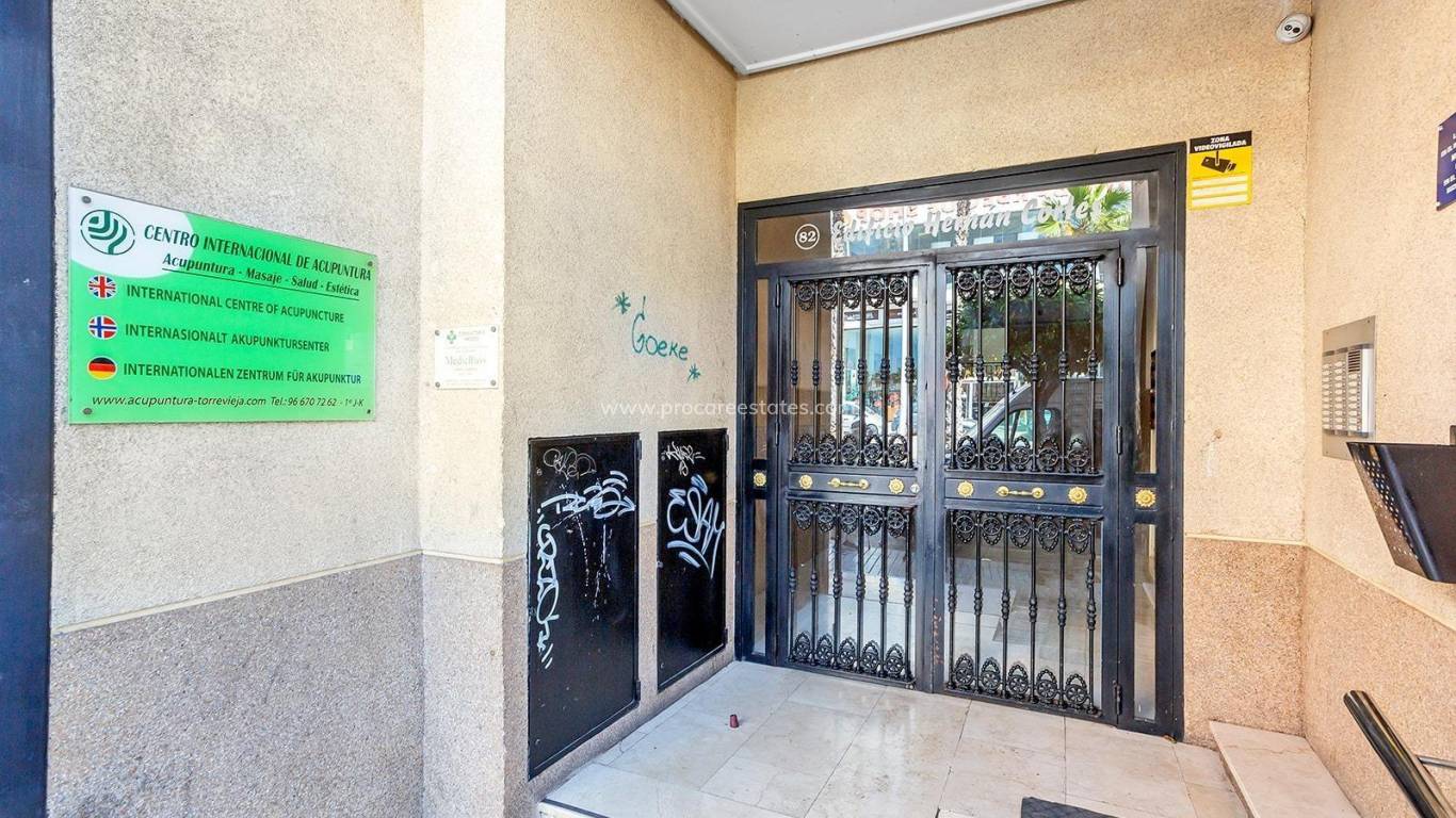 Resale - Apartment - Torrevieja - Playa Los Locos