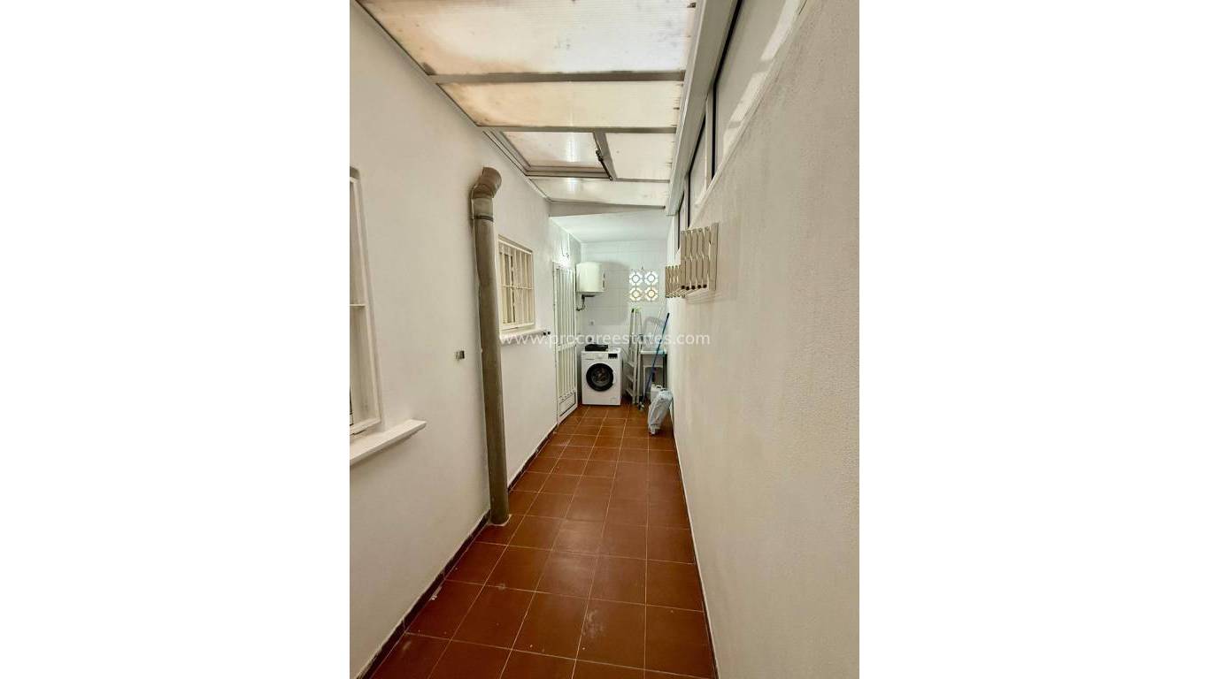 Resale - Apartment - Torrevieja - Playa Los Locos